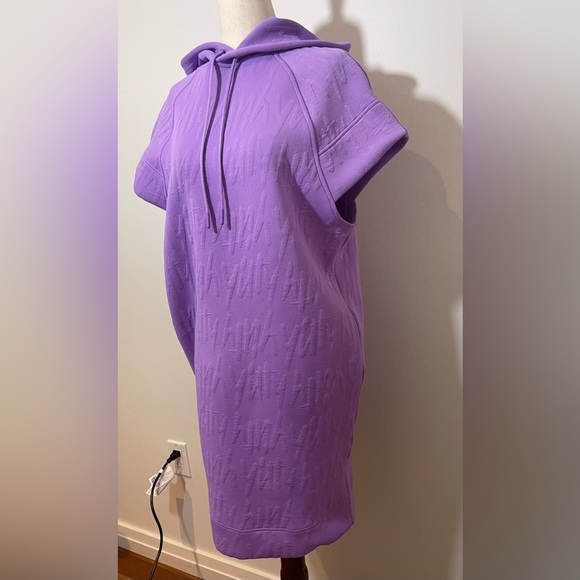 Yitty Sleeveless Open Back Hoodie - Picture 5 of 8